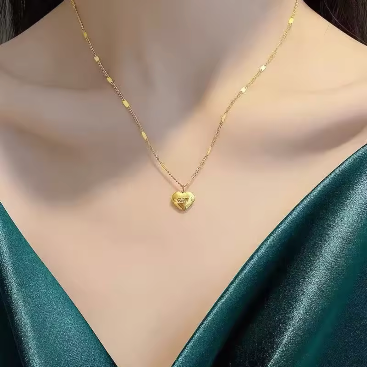 18K Gold Stainless Steel Love Floating Heart Pendant Chain Necklace Love Gift2
