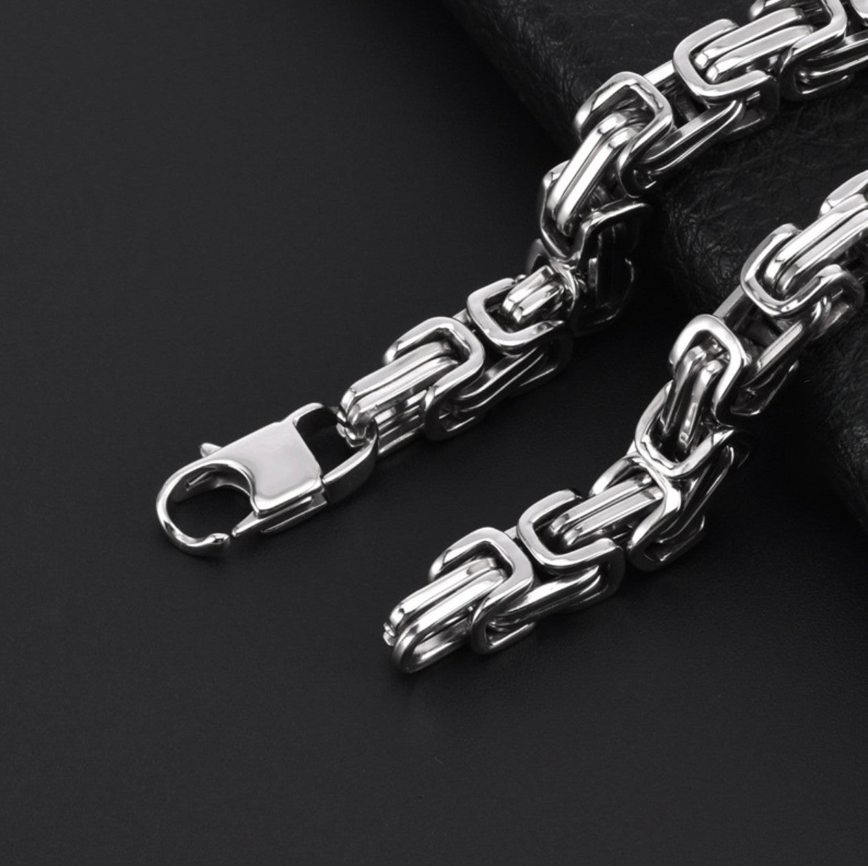 Stainless Steel Chunky Byzantine Bracelet 8.25in2