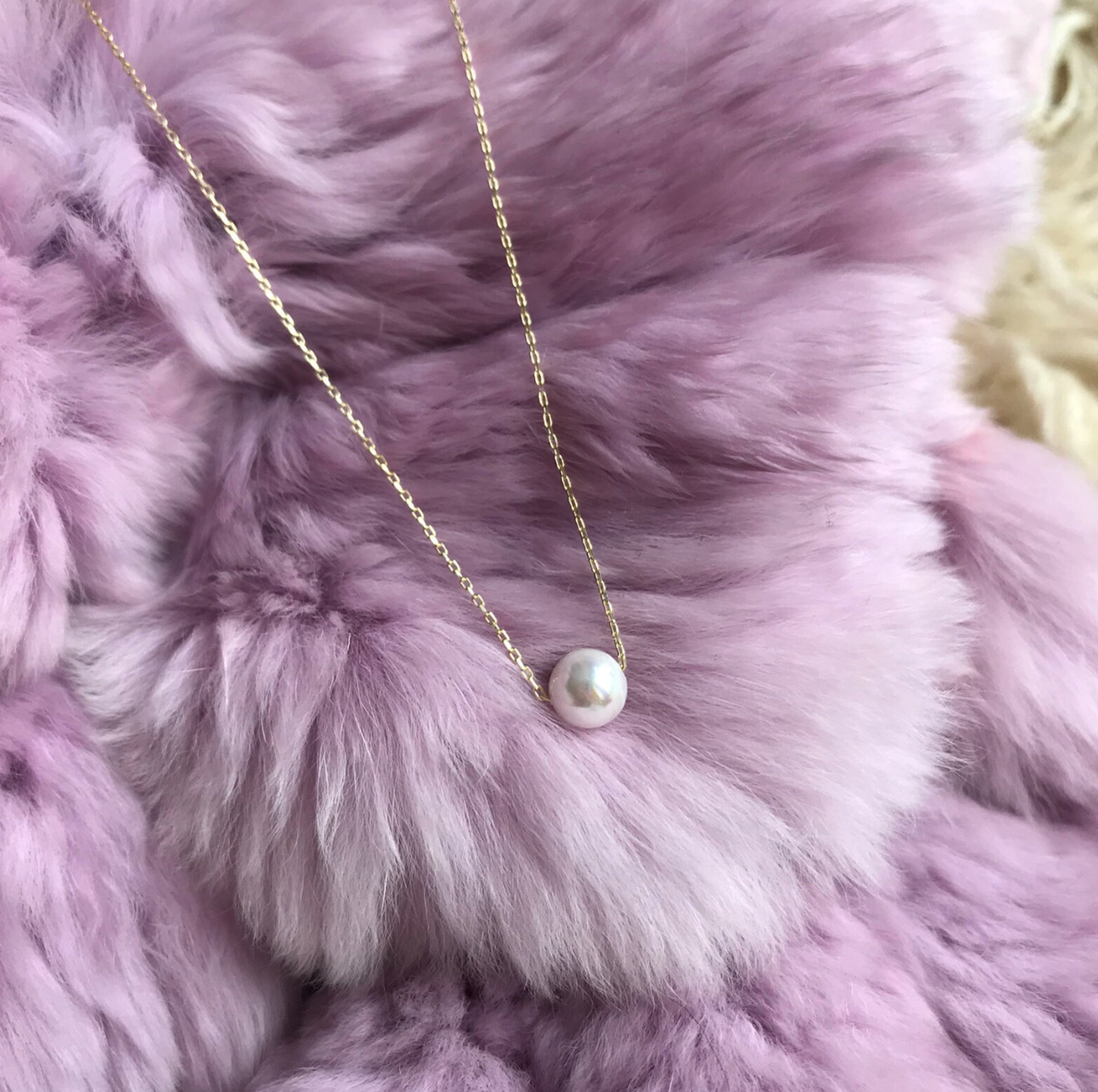 Single Pearl of Love Necklace - Gold Chain Gift3