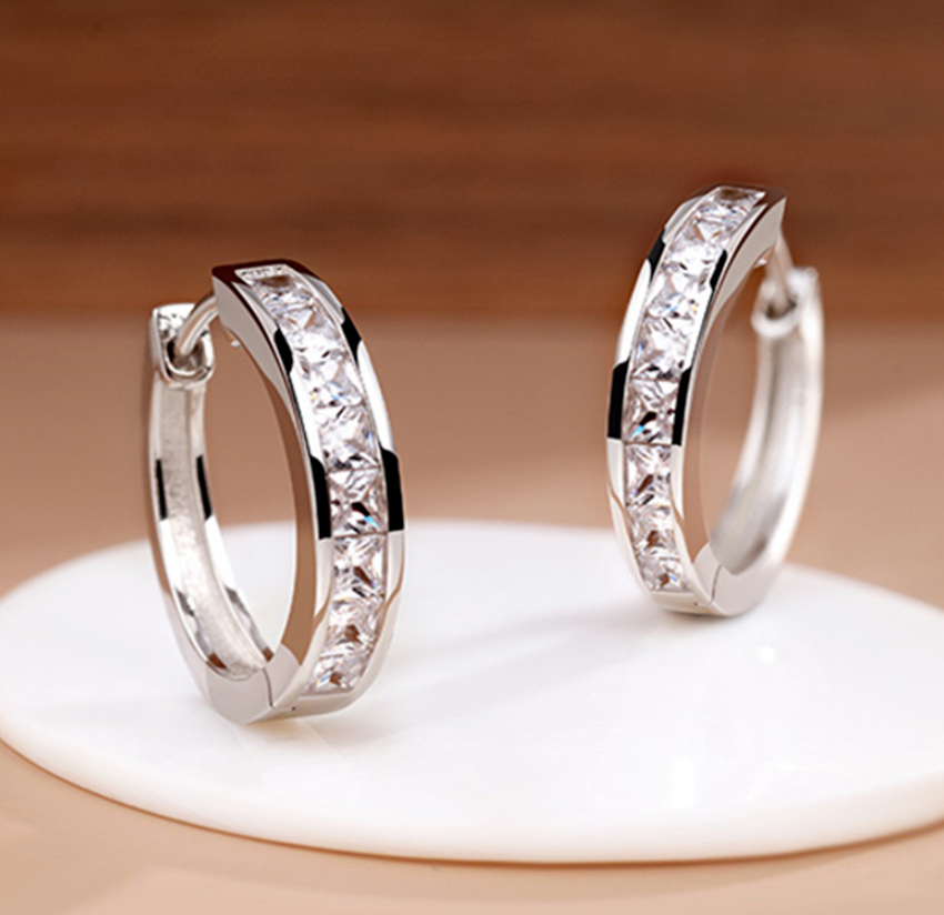 925 Sterling Silver Plated Square CZ Huggie Hoop Earrings Women Men0
